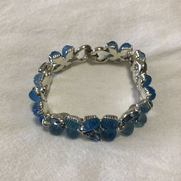 Lisner Blue Aurora Borealis Rhinestone Silver-tone Flower Link